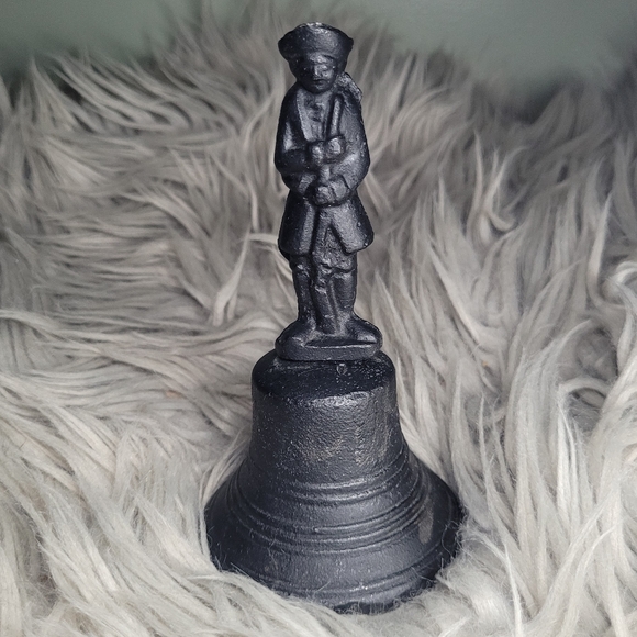 Vintage Cast Iron Soldier Dinner Bell - Picture 1 of 6
